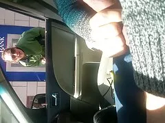 Ella se lo pasa muy bien masturbándose en mexicana pono lencería azul brillante.