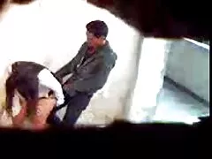 Filf-mamá se folla a extraños y luego se une a mujeres peludas mexicanas ella.